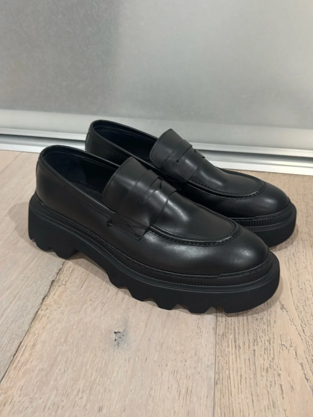 Men's Black Chunky Penny Loafers